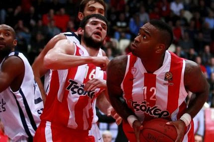Ολυμπιακός-Εφές 75-53