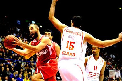 Ρόλοι και όχι… ρολόι