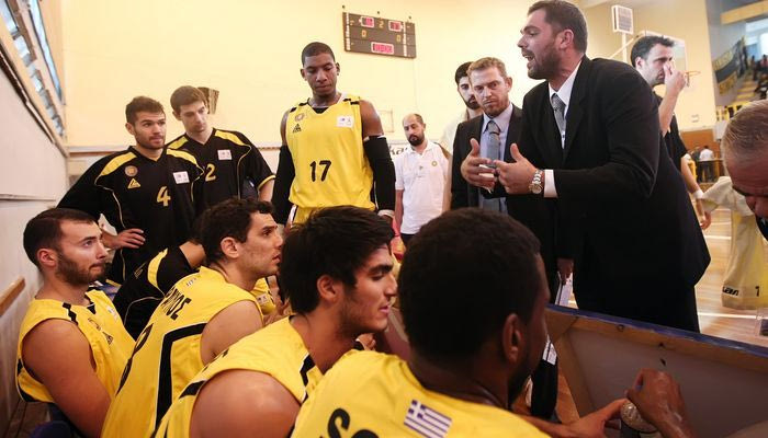 Ανακοίνωση παικτών: “Κράτα τον κόουτς πρόεδρε…”