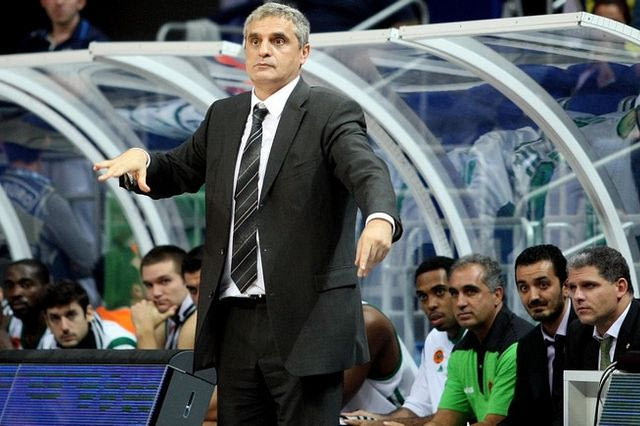 Πεδουλάκης: “Δεν μας τρέχουν τα λεφτά απ’ τα μπατζάκια”