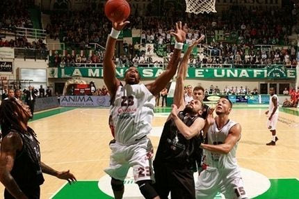 Σιένα – Σαλόν 93-90