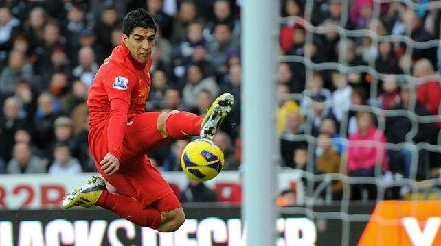 Ο Σουάρες πάτησε στην πλάτη αντιπάλου