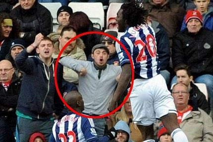 Στα πράσα ρατσιστής οπαδός