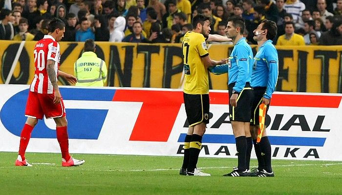 Ο διαιτητής φοβάται τον Γολιάθ