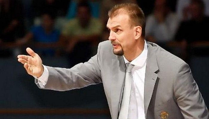 Τάμπακ, ο αντικαταστάτης του Ιβάνοβιτς