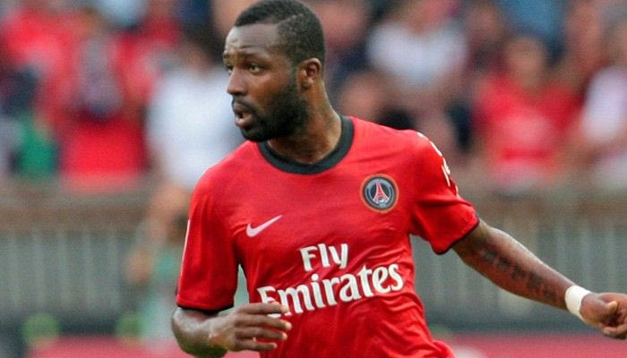 Τιενέ: “Πονάω τα Σαββατοκύριακα”