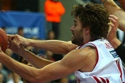 Τσεντεβίτα-Κάχα Λαμποράλ 76-69