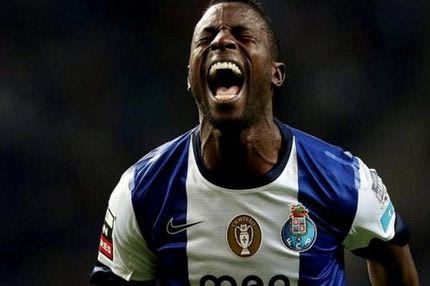 Απίστευτο γκολ από τον Βαρέλα