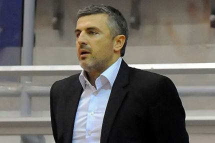 Βετούλας: “Ούτε κηδεία, ούτε γάμος”. Αγγέλου: “Καλύτεροι στη συνέχεια”