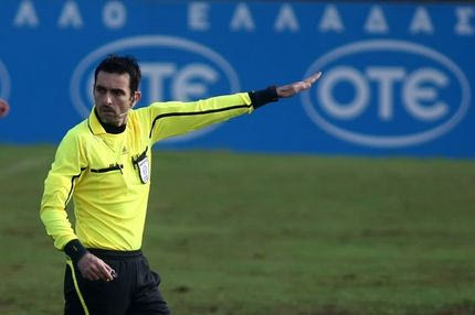 Ολομέτωπη επίθεση σε Δημητρόπουλο από Κέρκυρα