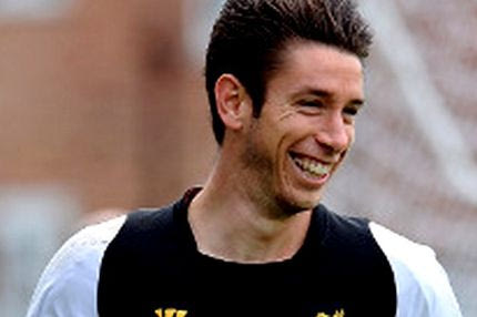 Ανανέωσε ο Τζόουνς