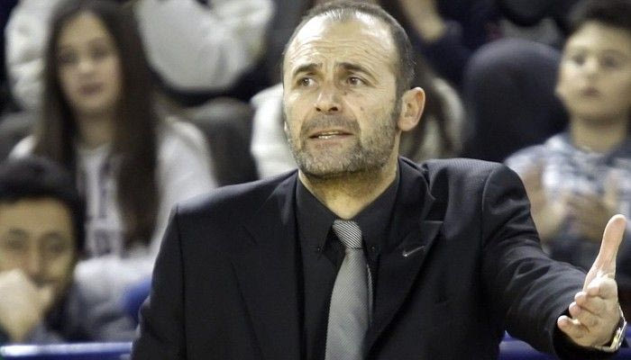 Καλαφατάκης: “Μοιρασιά στους τίτλους”