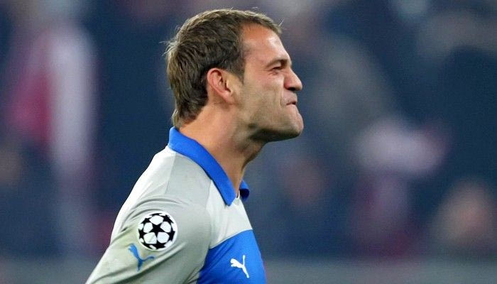 Κάρολ: “Να κλείσω την καριέρα μου στον Ολυμπιακό”