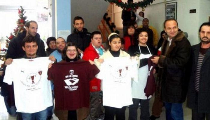 Κοντά στα παιδιά