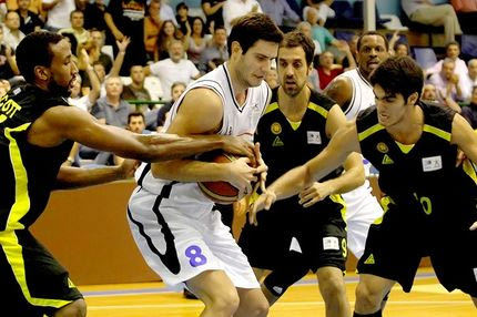 Δύσκολα ο Μανωλόπουλος