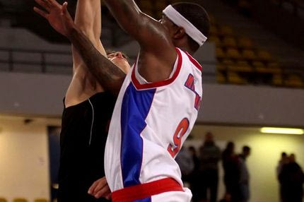 Δεν ταξίδεψε ο Μίλμπουρν στην Πολωνία