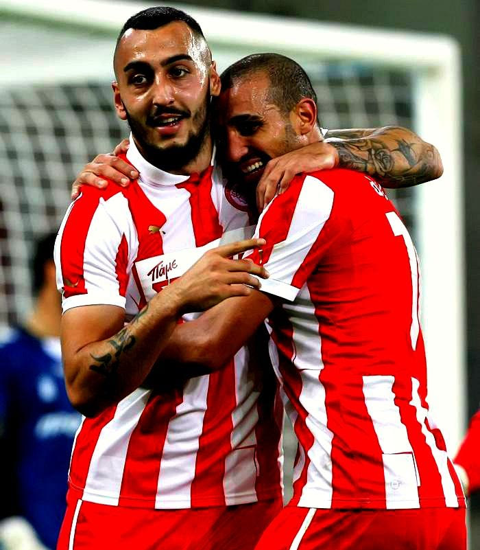 Μαθαίνει αντίπαλο