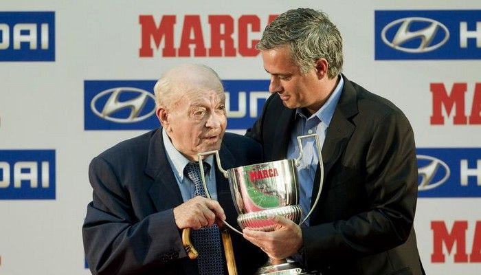 Στο πλευρό του Μουρίνιο ο Ντι Στέφανο