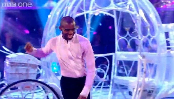 Ο χορευτής Μουαμπά (video)