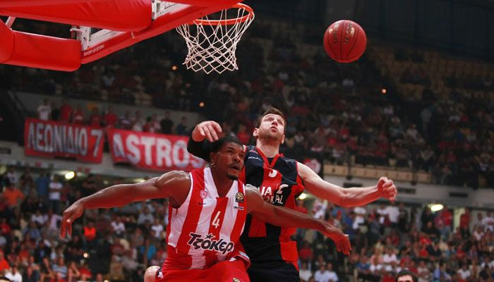 Νοτσιόνι: “Σίγουρα στα πλέι οφ ο Ολυμπιακός”