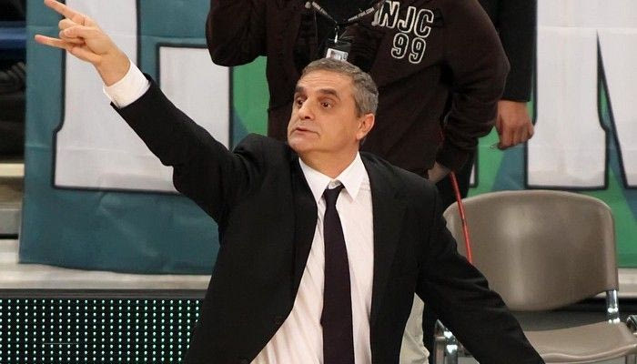 Πεδουλάκης: “Μιλήσαμε στα παιδιά πριν παίξουμε”