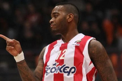 Παόυελ: “Θέλω καινούργια γόνατα”