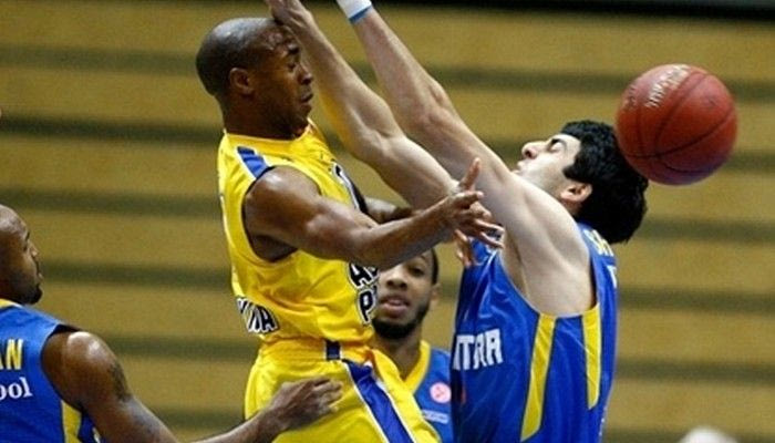 Πρόκομ – Μακάμπι 73-89