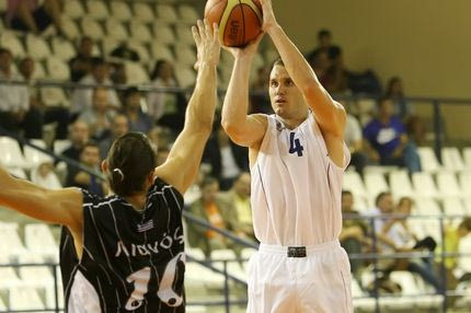 Θρήνος για τον Στρναντ