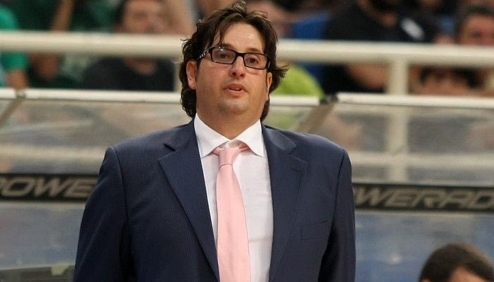 Επίσημα στην Ούνικς ο Τρινκέρι