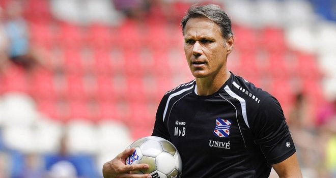 Ο ποδοσφαιριστής που γκρέμισε τον Φαν Μπάστεν