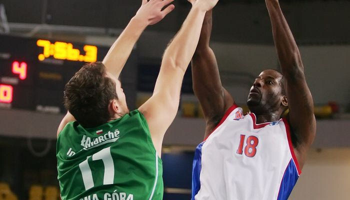 Ζιελόνα Γκόρα – Πανιώνιος 84-85