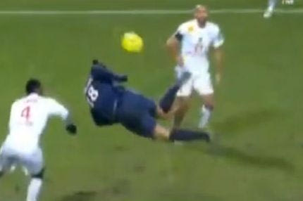 Απίθανο ζογκλερικό από τον Ζλάταν