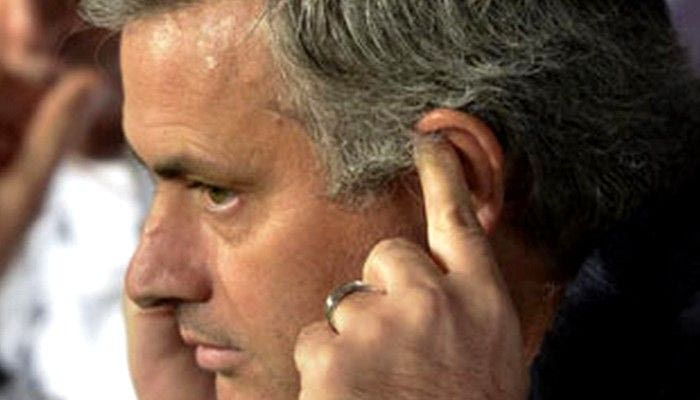 Μουρίνιο: “Δεν είμαι παιδί για να φοβάμαι για τη θέση μου”