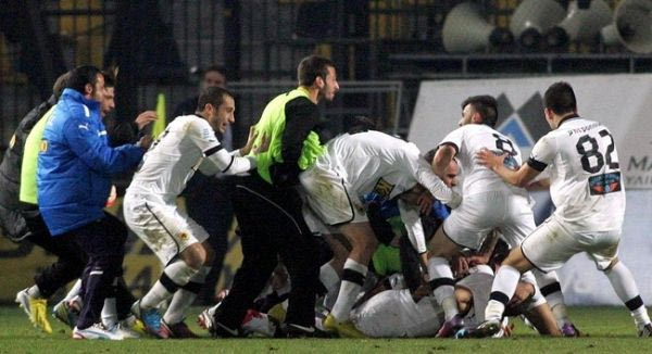 Πρώτη φορά διαδοχικοί βαθμοί