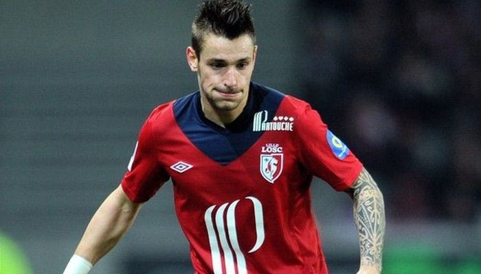 Ανακοίνωσε Ντεμπισί