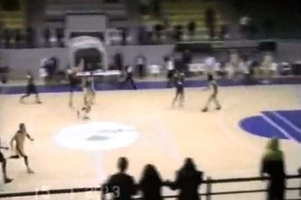 Buzzer beater από το κέντρο στην Κύπρο