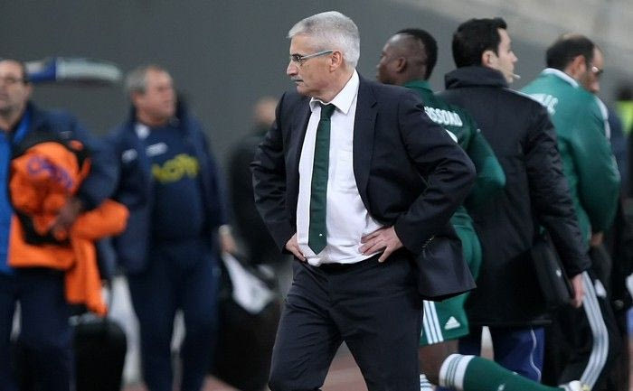 Φάμπρι: “Είστε ανίκανοι; Δεν έχετε εγωισμό;”