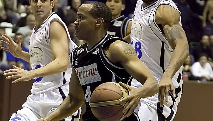 Κάταγμα στο χέρι ο Χάτσερ