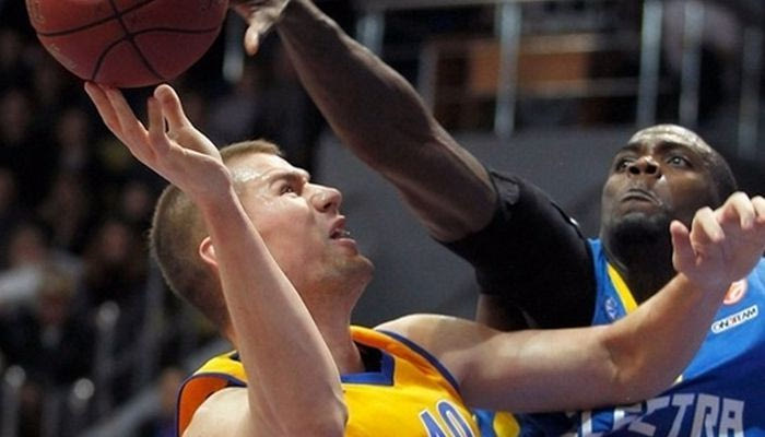 Κίμκι – Μακάμπι 88-67