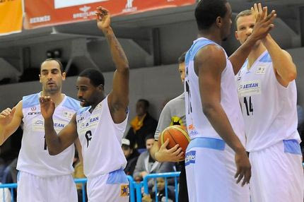 Κόκκινος: “Θέλω αθλητές που δεν σκέφτονται πότε θα πληρωθούν”