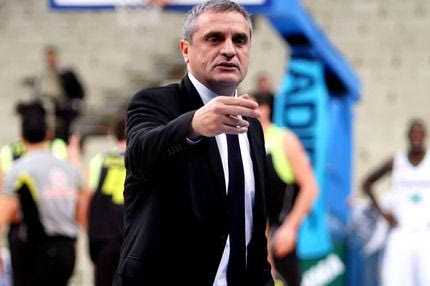 Πεδουλάκης: “Αντιδράσαμε”. Αγγέλου: “Ντροπή μας”