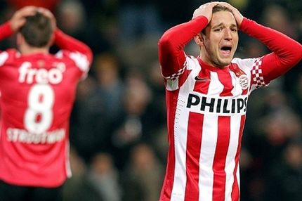 Απίθανη τριπλή ευκαιρία από Αϊντχόφεν