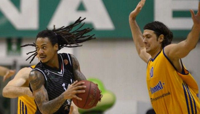 Σιένα – Κίμκι 82-76
