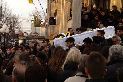 Το τελευταίο αντίο στον Αγγελο Τσιπούρα