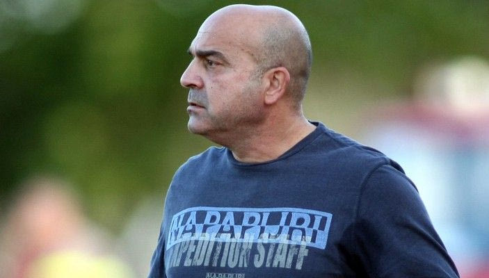 Τέλος ο Χατζάρας