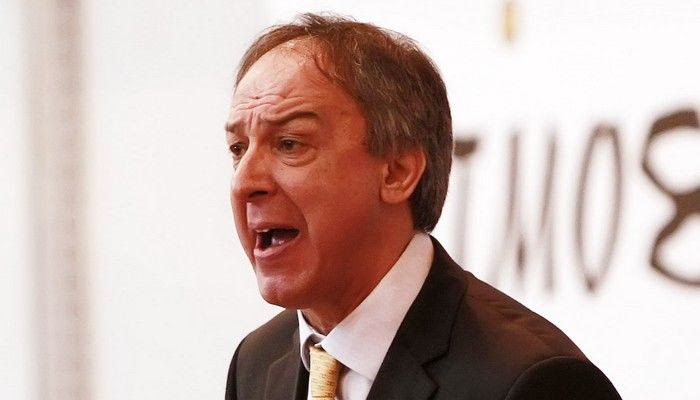 Ψάχνει προπονητή για τον “τελικό”