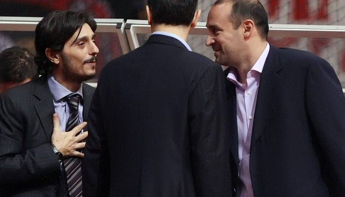 Πρόσκληση σε Αγγελόπουλους από Γιαννακόπουλο