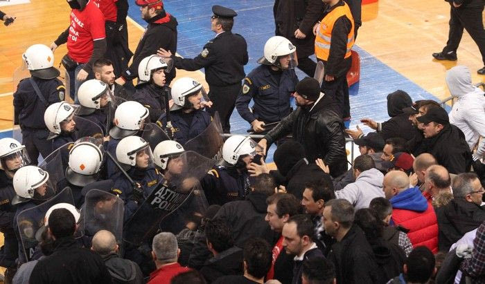 Τα επεισόδια στο Ελληνικό (video)