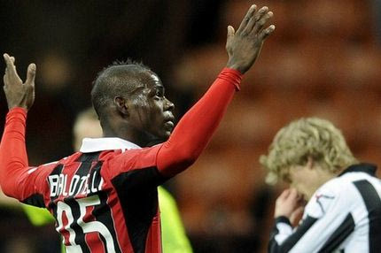 Ρατσιστικά σχόλια για Μπαλοτέλι από τον αδερφό του Μπερλουσκόνι