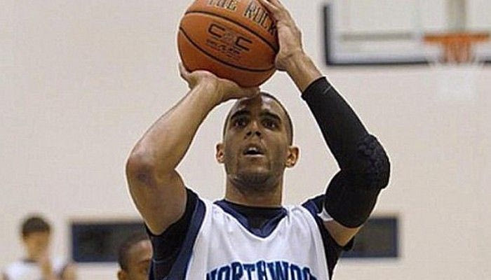 Με Ντουμπέ στην Ελευσίνα